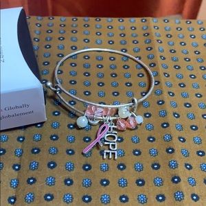 βοΈFINAL Avon Breast Cancer Charm Bracelet NEW